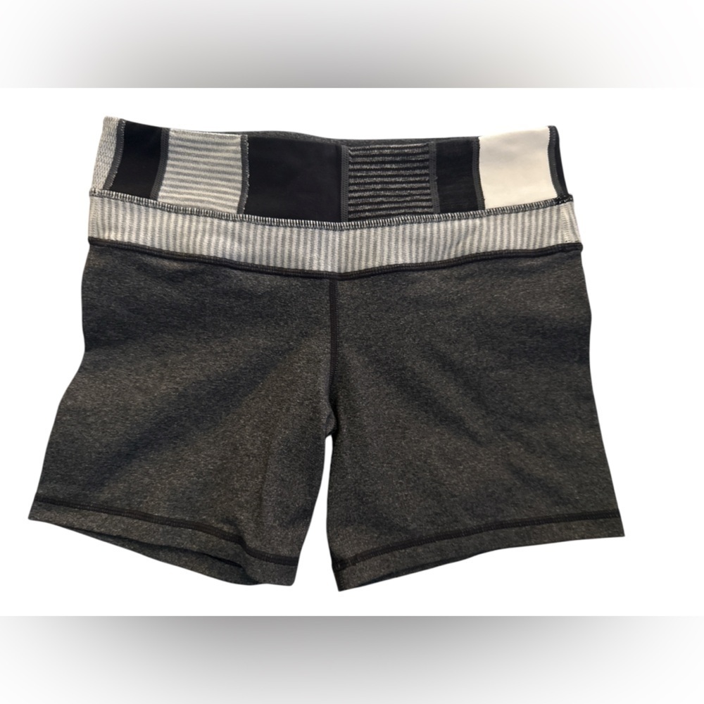 Lululemon Short Gray and Black Athletic Shorts